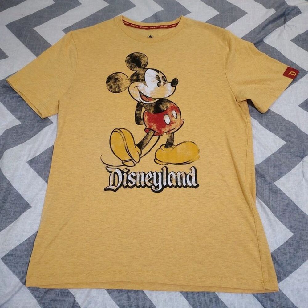 Disneyland Vintage Looking Mickey Mouse Yellow Gold T-shirt Size S